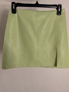 Sunday Best Aritzia Olive Vegan Leather Mini Skirt with Slit Green Size 4